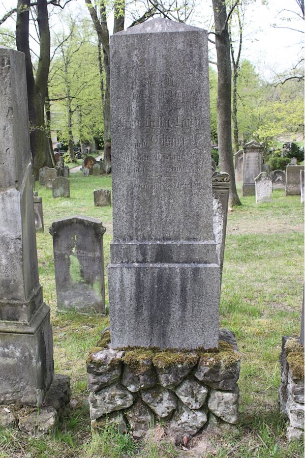 Grabstein Nummer 232 auf dem Friedhof Potsdam