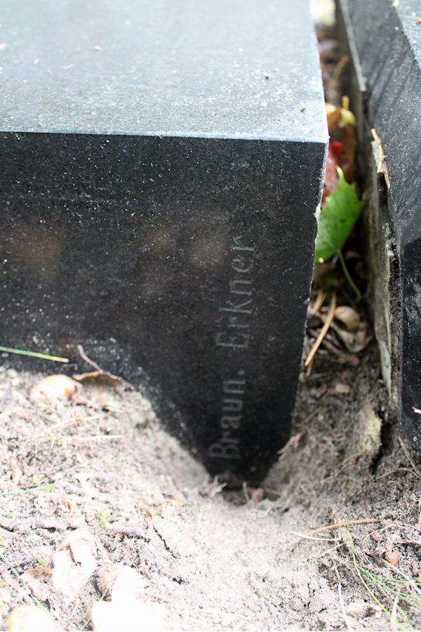 Grabstein Nummer 15 auf dem Friedhof Storkow