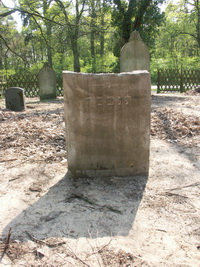 Grabstein Nummer 14 auf dem Friedhof Friesack