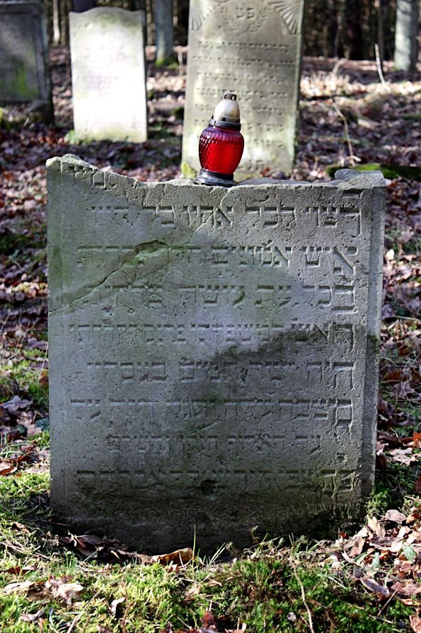 Grabstein Nummer 23 auf dem Friedhof Bledzew (Blesen)