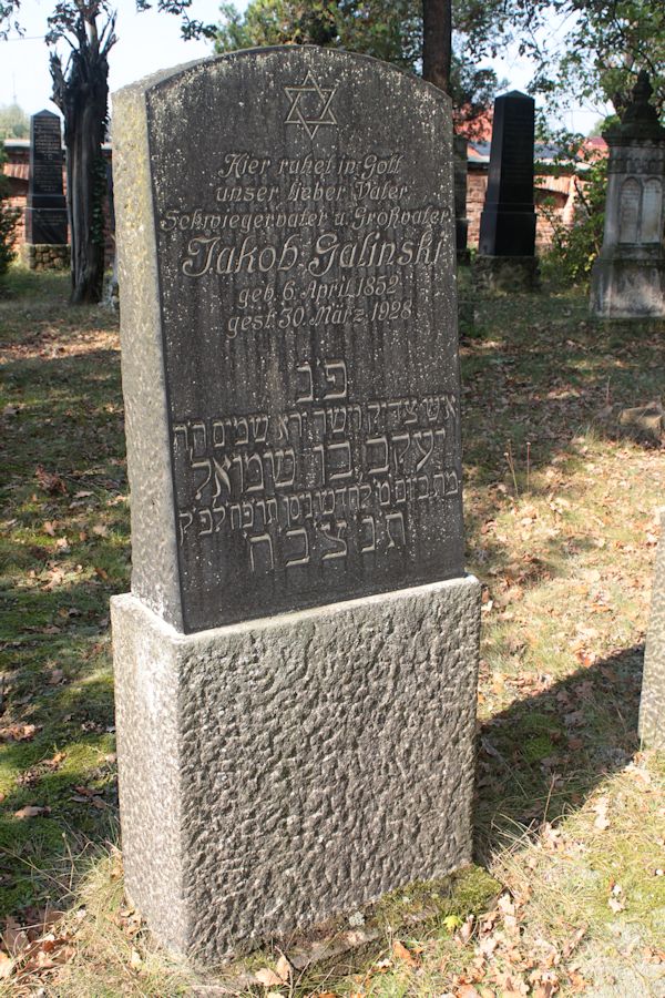 Grabstein Nummer 108 auf dem Friedhof Guben