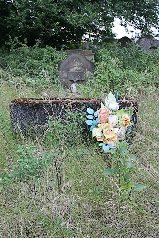 Grabstein Nummer 47 auf dem Friedhof Zasieki (Forst)