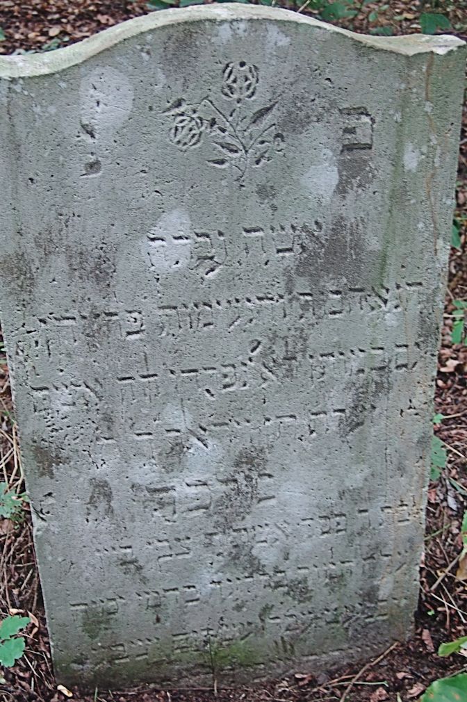 Grabstein Nummer 124 auf dem Friedhof Trzciel (Tirschtiegel)