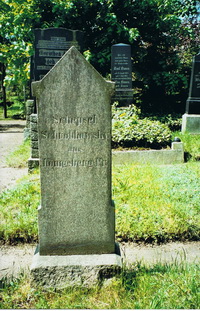 Grabstein Nummer 83 auf dem Friedhof Prenzlau