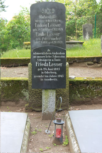 Grabstein Nummer 21 auf dem Friedhof Oderberg