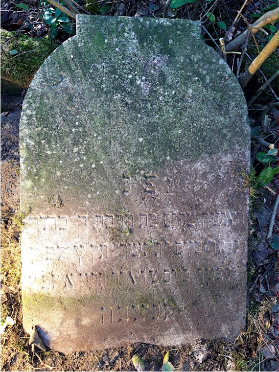 Grabstein Nummer 36 auf dem Friedhof Beeskow