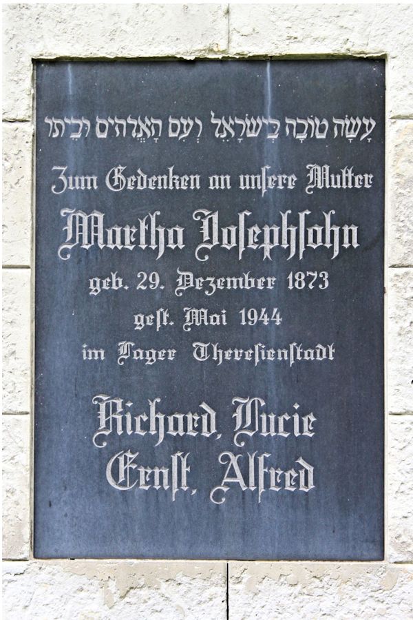 Grabstein Nummer 4571 auf dem Friedhof Potsdam