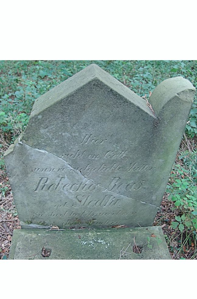 Grabstein Nummer 17 auf dem Friedhof Trzciel (Tirschtiegel)