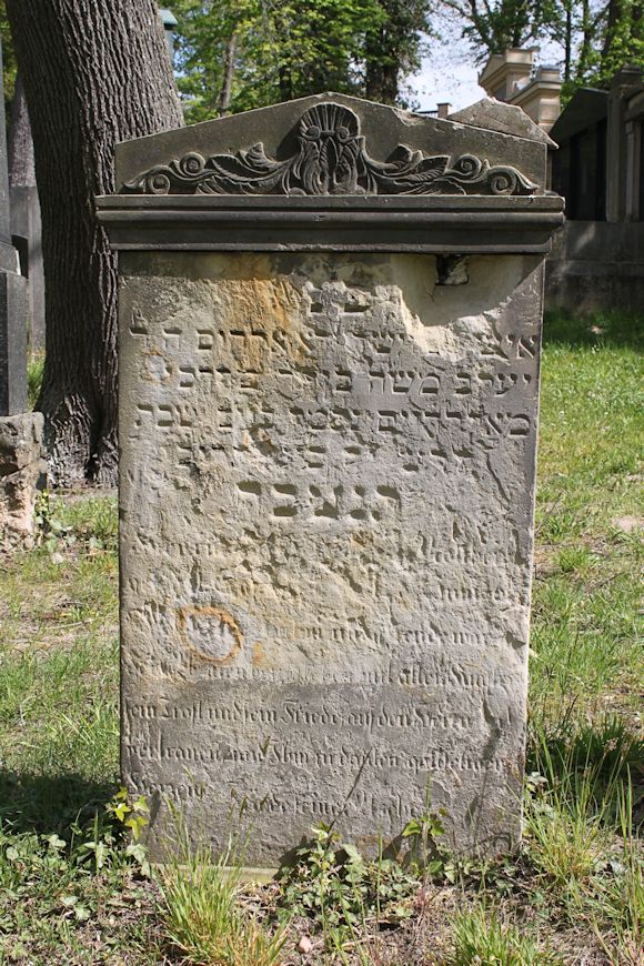 Grabstein Nummer 174 auf dem Friedhof Potsdam