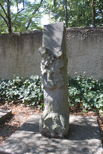 Grabstein Nummer 43 auf dem Friedhof Fürstenwalde