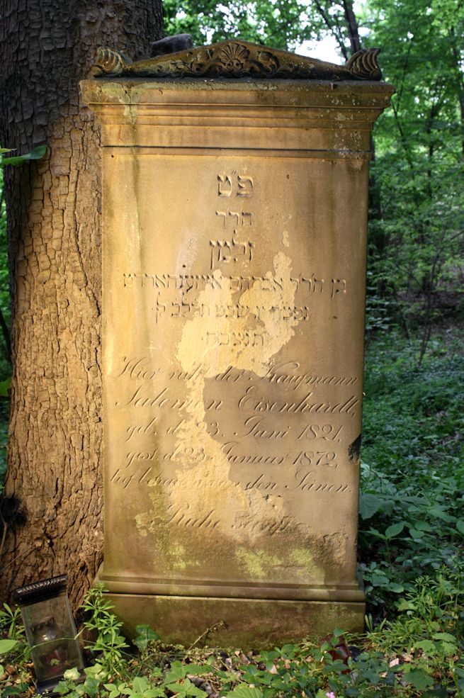 Grabstein Nummer 11 auf dem Friedhof Torzym (Sternberg)
