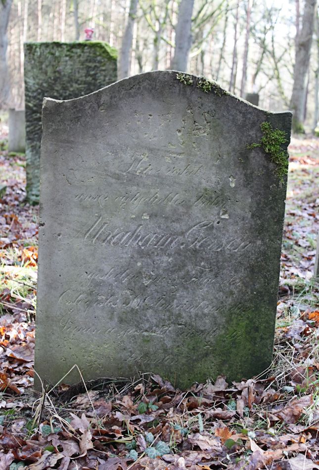 Grabstein Nummer 3 auf dem Friedhof Bledzew (Blesen)