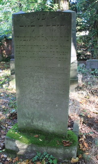Grabstein Nummer 25 auf dem Friedhof Lindow