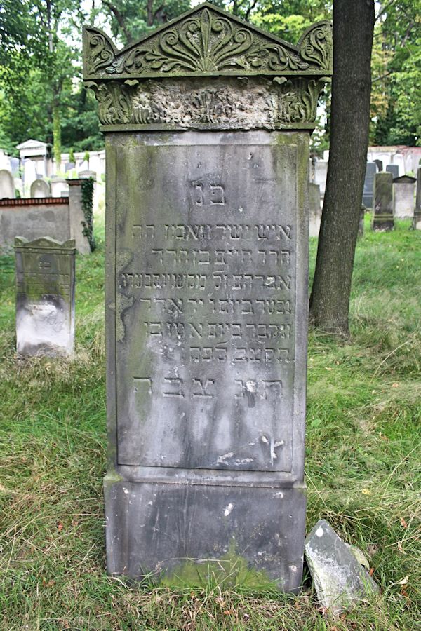 Grabstein Nummer 128 auf dem Friedhof Potsdam