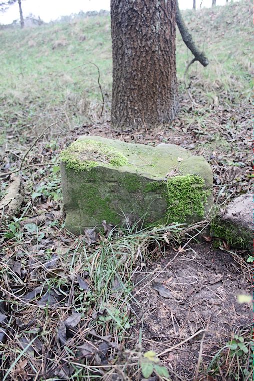 Grabstein Nummer 1 auf dem Friedhof Kargowa (Unruhstadt)