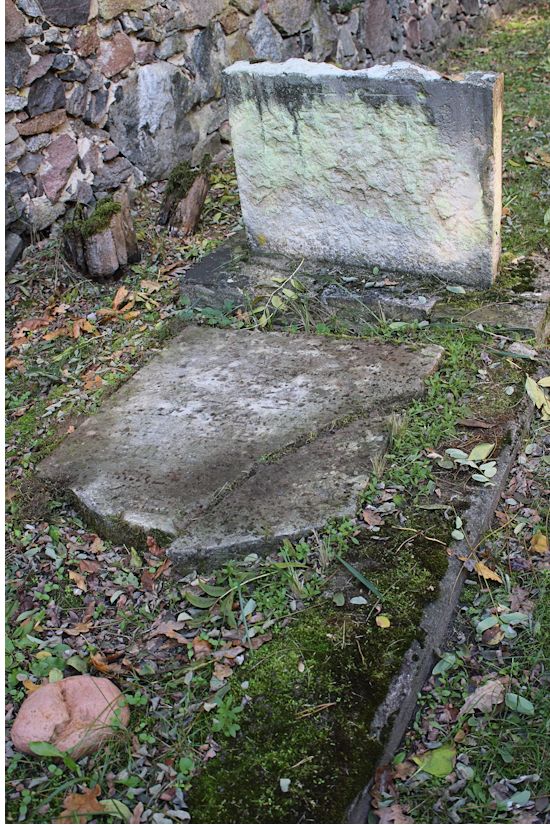 Grabstein Nummer 59 auf dem Friedhof Storkow