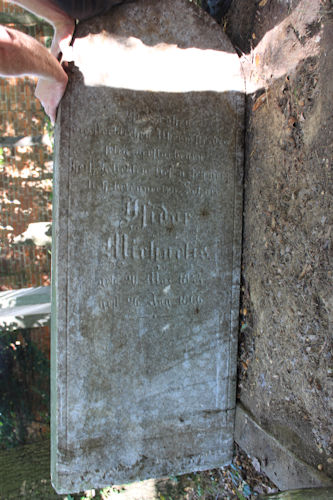 Grabstein Nummer 38 auf dem Friedhof Lindow