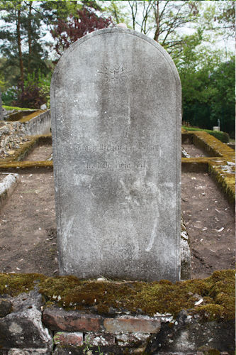 Grabstein Nummer 10 auf dem Friedhof Oderberg