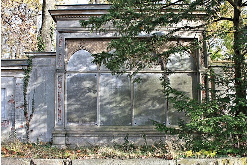 Grabstein Nummer 443 auf dem Friedhof Potsdam