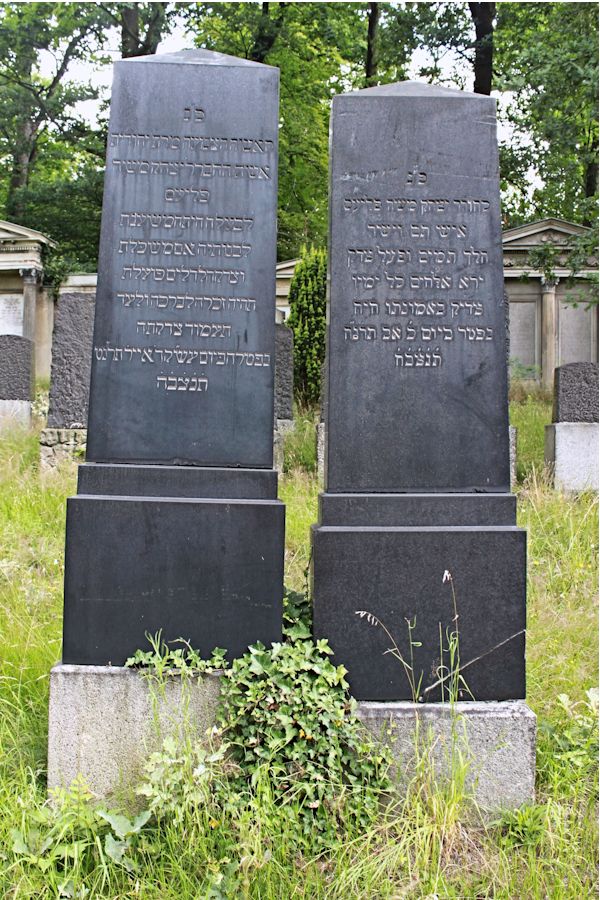 Grabstein Nummer 329 auf dem Friedhof Potsdam
