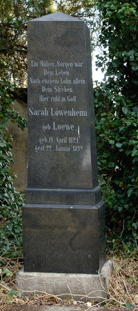 Grabstein Nummer 104 auf dem Friedhof Schwedt