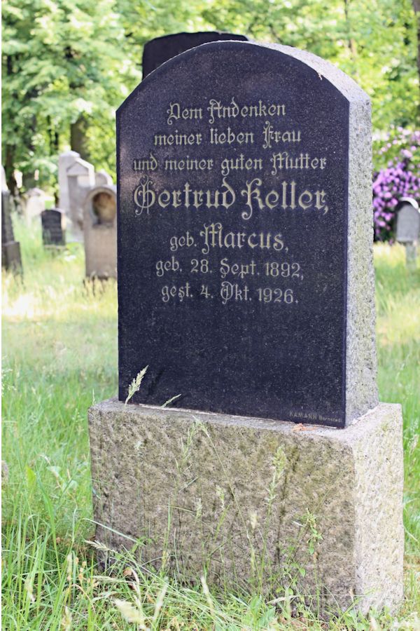 Grabstein Nummer 424 auf dem Friedhof Potsdam