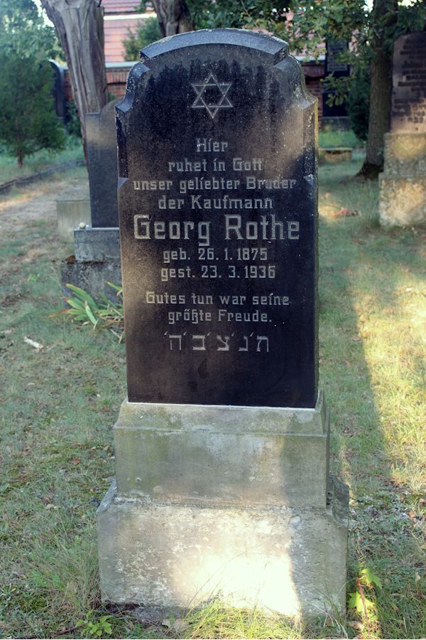 Grabstein Nummer 118 auf dem Friedhof Guben