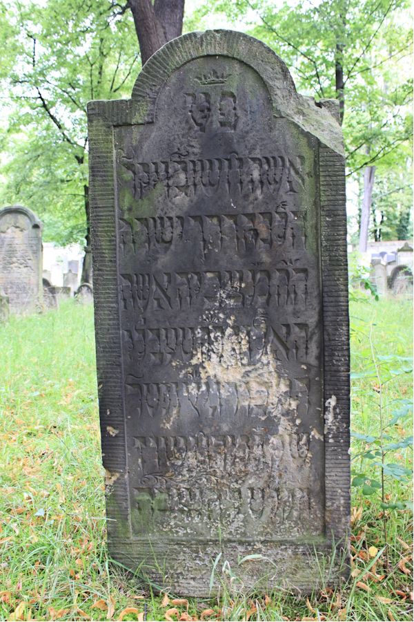 Grabstein Nummer 28 auf dem Friedhof Potsdam