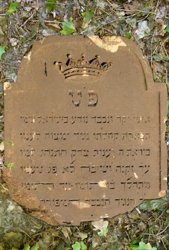 Grabstein Nummer 30 auf dem Friedhof Frankfurt/Oder