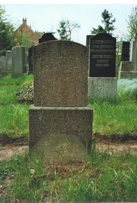Grabstein Nummer 5 auf dem Friedhof Prenzlau
