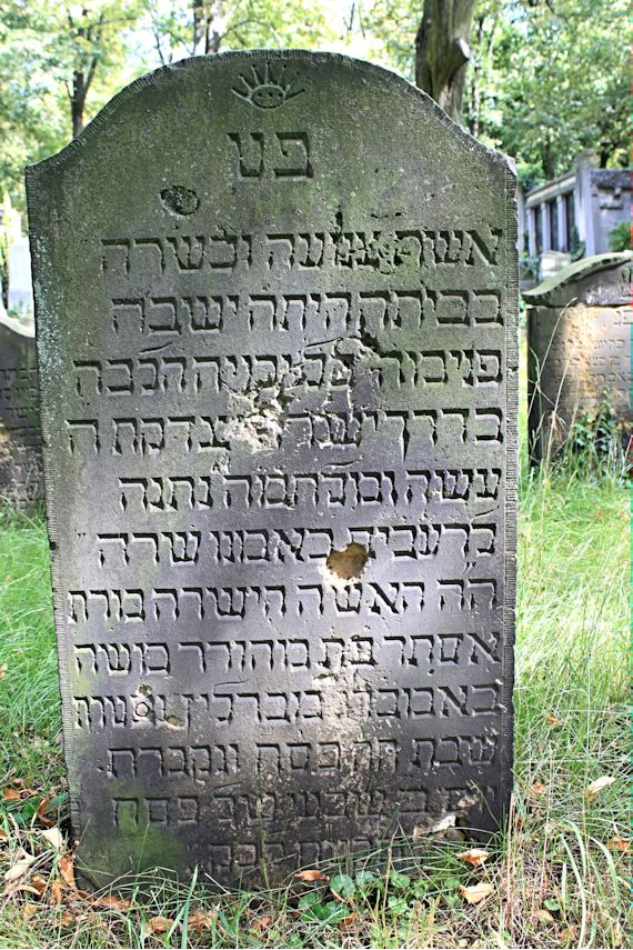 Grabstein Nummer 106 auf dem Friedhof Potsdam