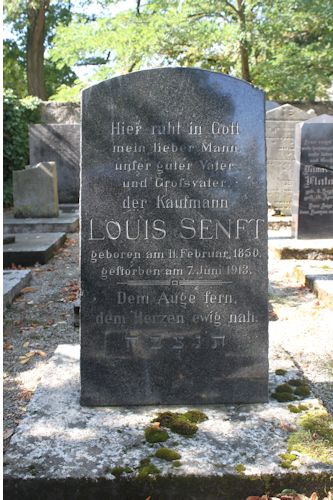 Grabstein Nummer 13 auf dem Friedhof Fürstenwalde