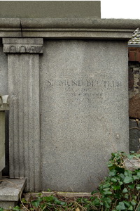 Grabstein Nummer 93 auf dem Friedhof Schwedt
