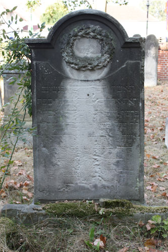 Grabstein Nummer 41 auf dem Friedhof Beelitz