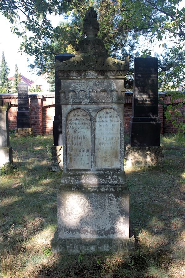 Grabstein Nummer 88 auf dem Friedhof Guben