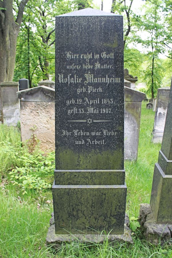 Grabstein Nummer 266 auf dem Friedhof Potsdam