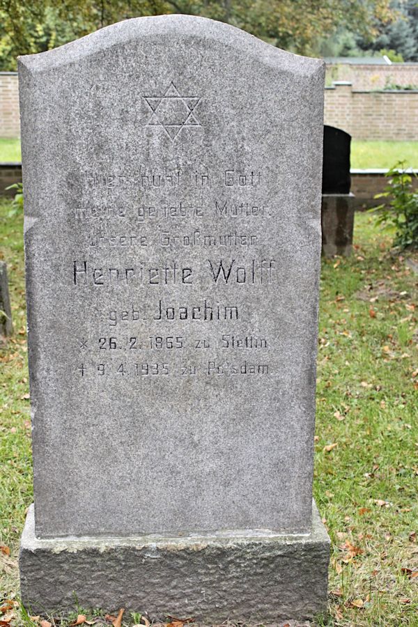 Grabstein Nummer 506 auf dem Friedhof Potsdam