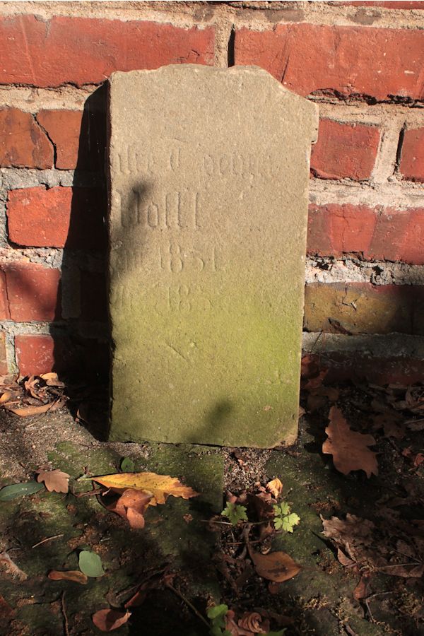 Grabstein Nummer 69 auf dem Friedhof Guben