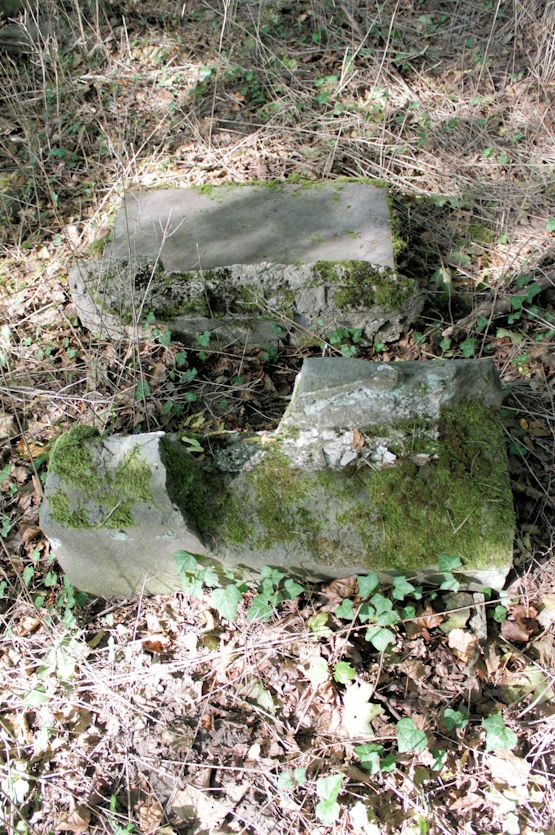 Grabstein Nummer 18 auf dem Friedhof Świętojańsko (St. Johannes)