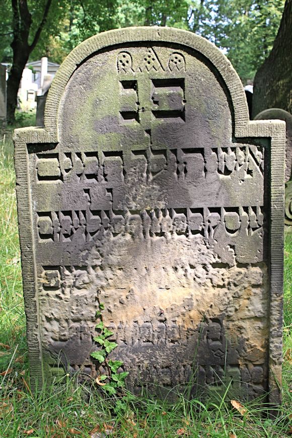 Grabstein Nummer 73 auf dem Friedhof Potsdam