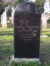 Grabstein Nummer 85 auf dem Friedhof Schwedt