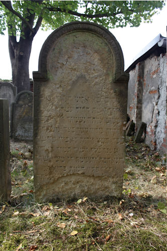 Grabstein Nummer 38 auf dem Friedhof Beelitz