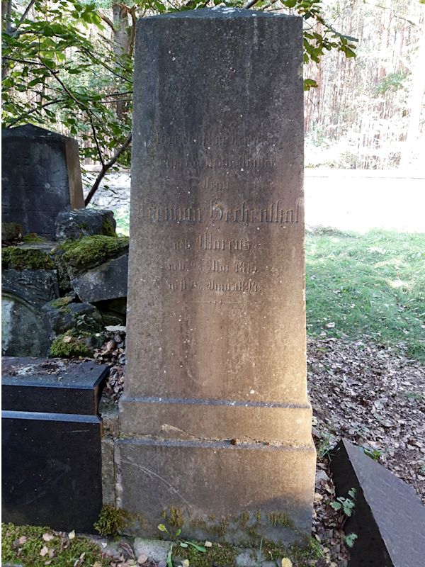 Grabstein Nummer 39 auf dem Friedhof Beeskow