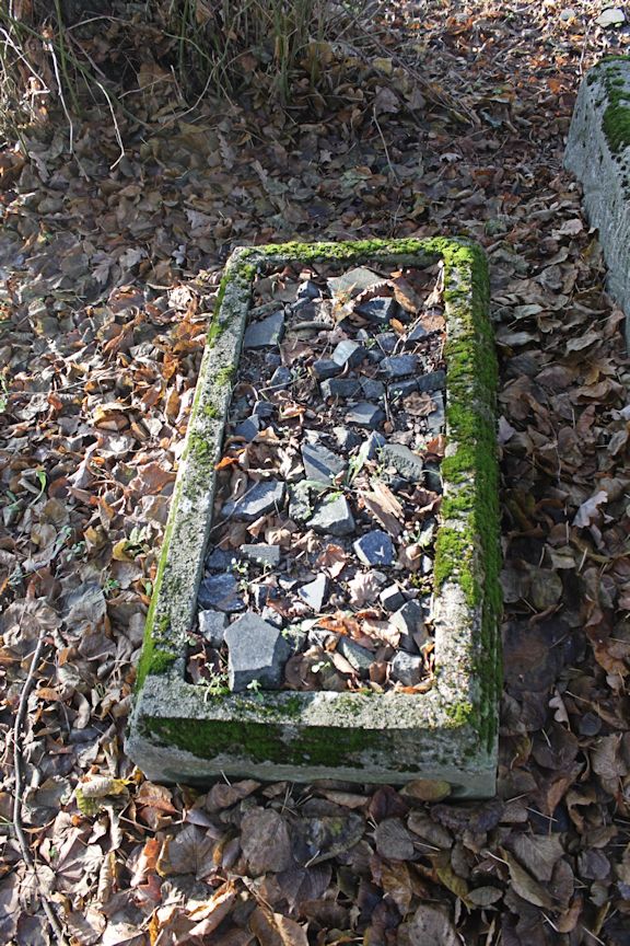 Grabstein Nummer 7 auf dem Friedhof Witnica (Vietz)