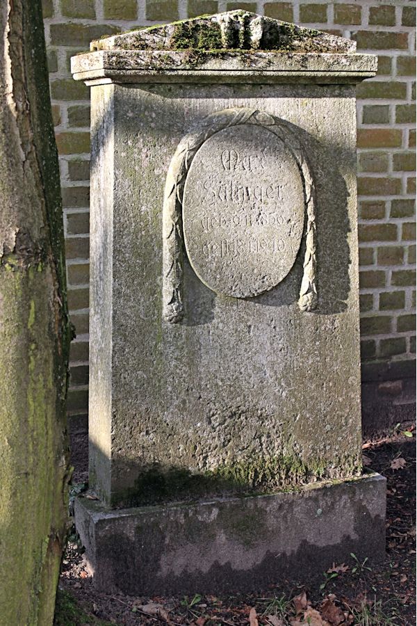 Grabstein Nummer 530 auf dem Friedhof Potsdam