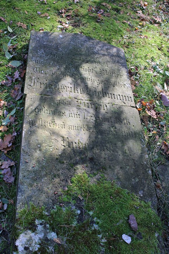 Grabstein Nummer 93 auf dem Friedhof Storkow