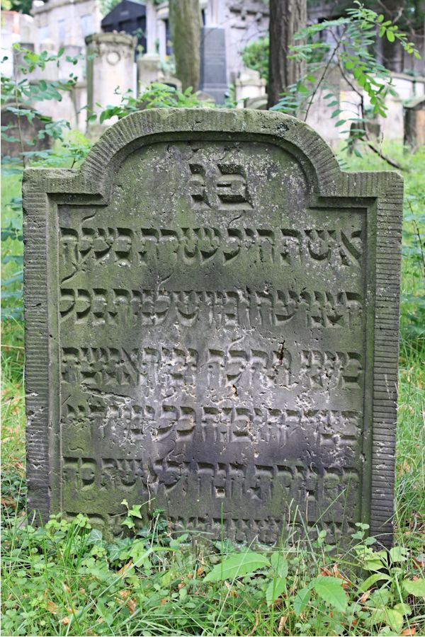 Grabstein Nummer 68 auf dem Friedhof Potsdam
