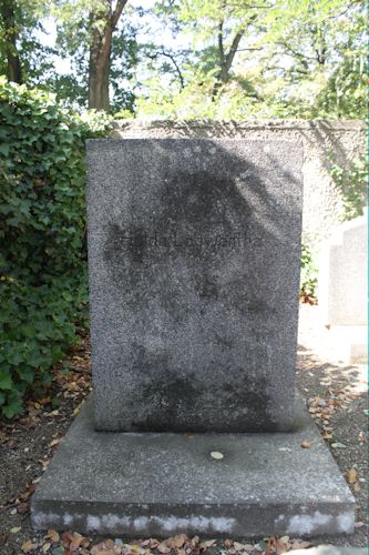 Grabstein Nummer 42 auf dem Friedhof Fürstenwalde