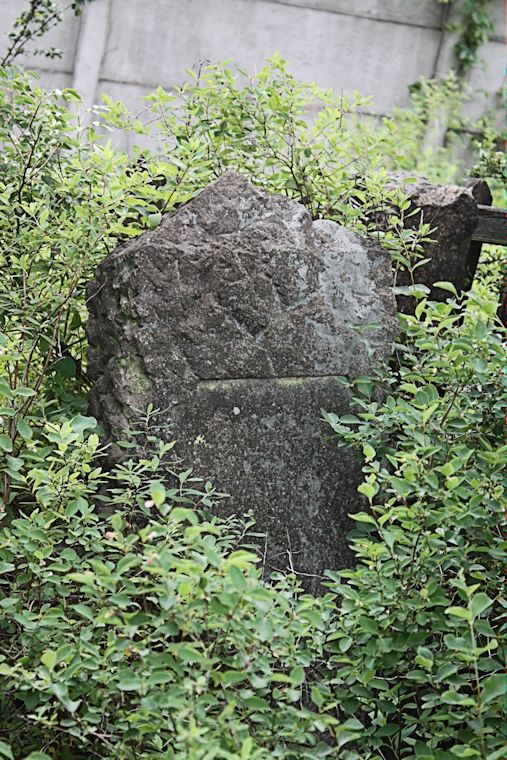 Grabstein Nummer 11 auf dem Friedhof Zasieki (Forst)