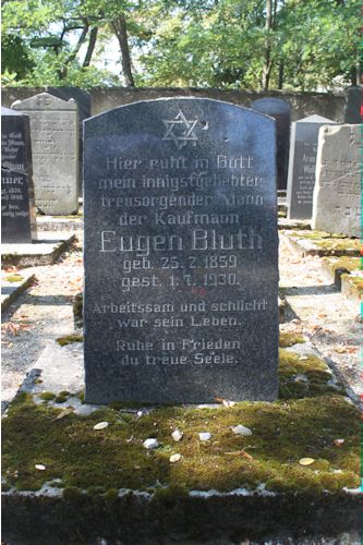 Grabstein Nummer 11 auf dem Friedhof Fürstenwalde